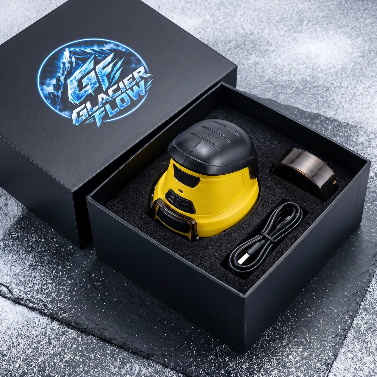 What's in the box: GlacierFlow, protective cover and USB cable